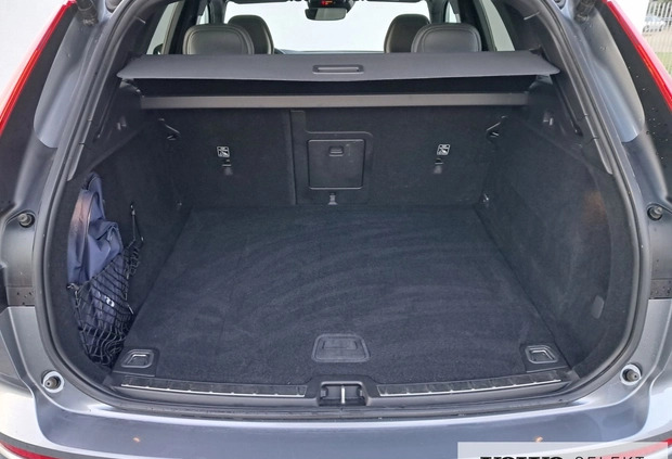 Volvo XC 60 cena 149900 przebieg: 97020, rok produkcji 2019 z Pyskowice małe 326